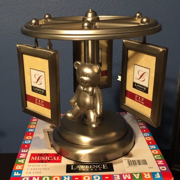 Musical Carousel Frame - Picture 2 of 3